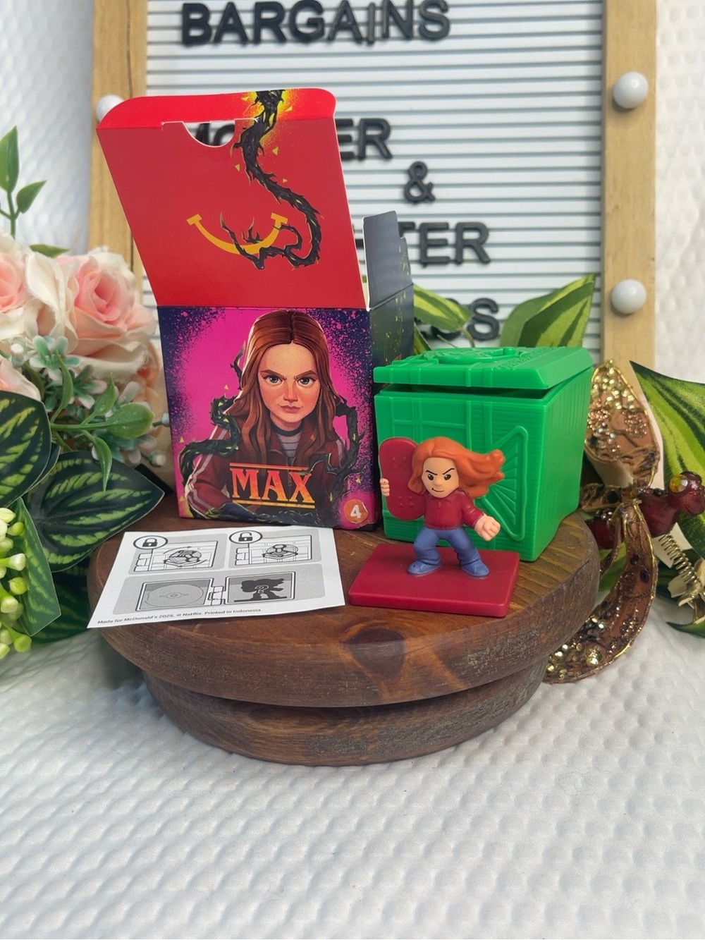 MAX Stranger Things Mini Figure with Green Crate